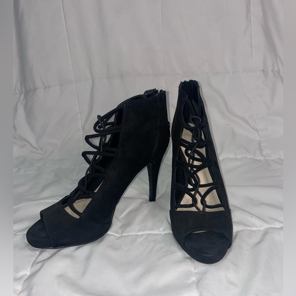 Strappy Black Fergie 4 inch heel